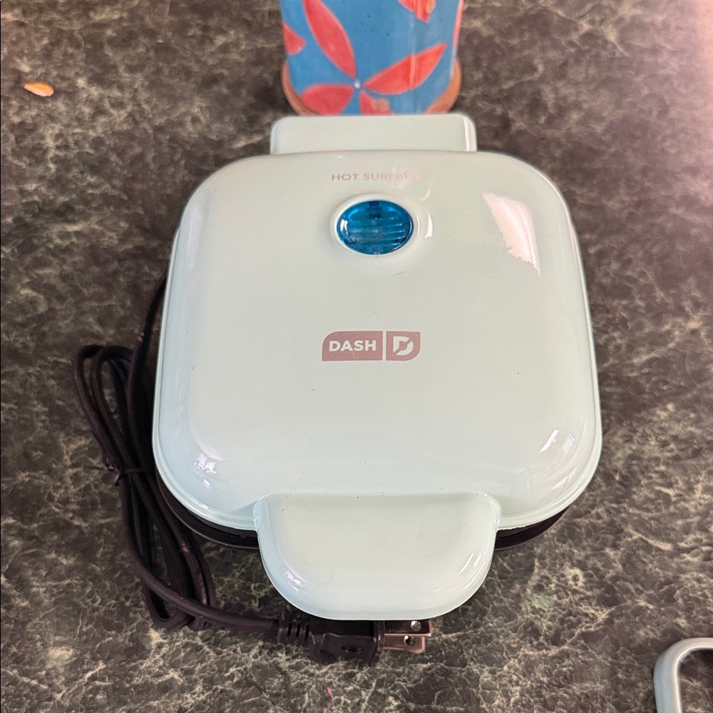 Dash Light Green Mini Egg Bite Maker